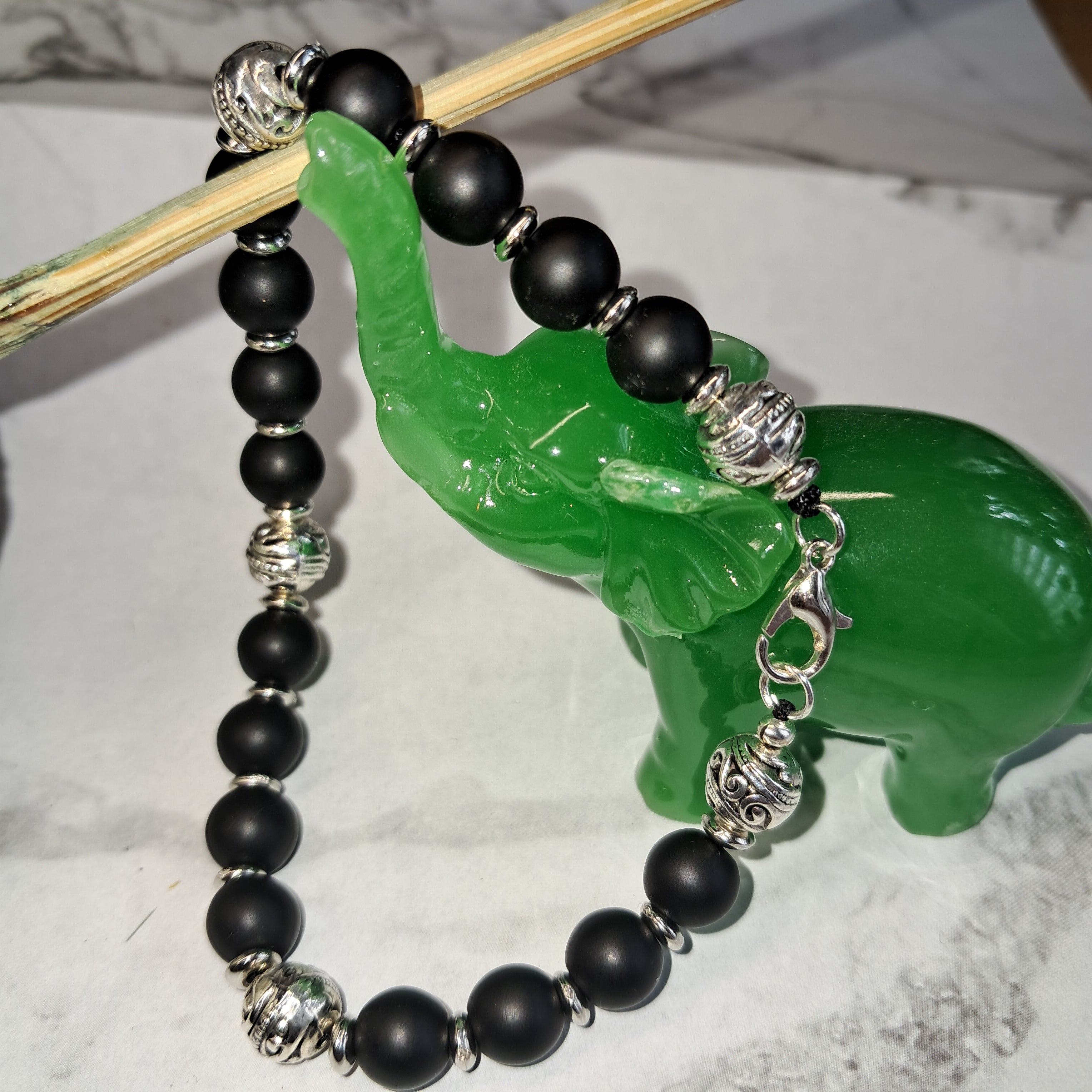 Bracelet mixte en perle noir - Style zen - Perle en métal argenté