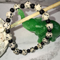 Bracelet perles jaspe dalmate et perles noires artisanal
